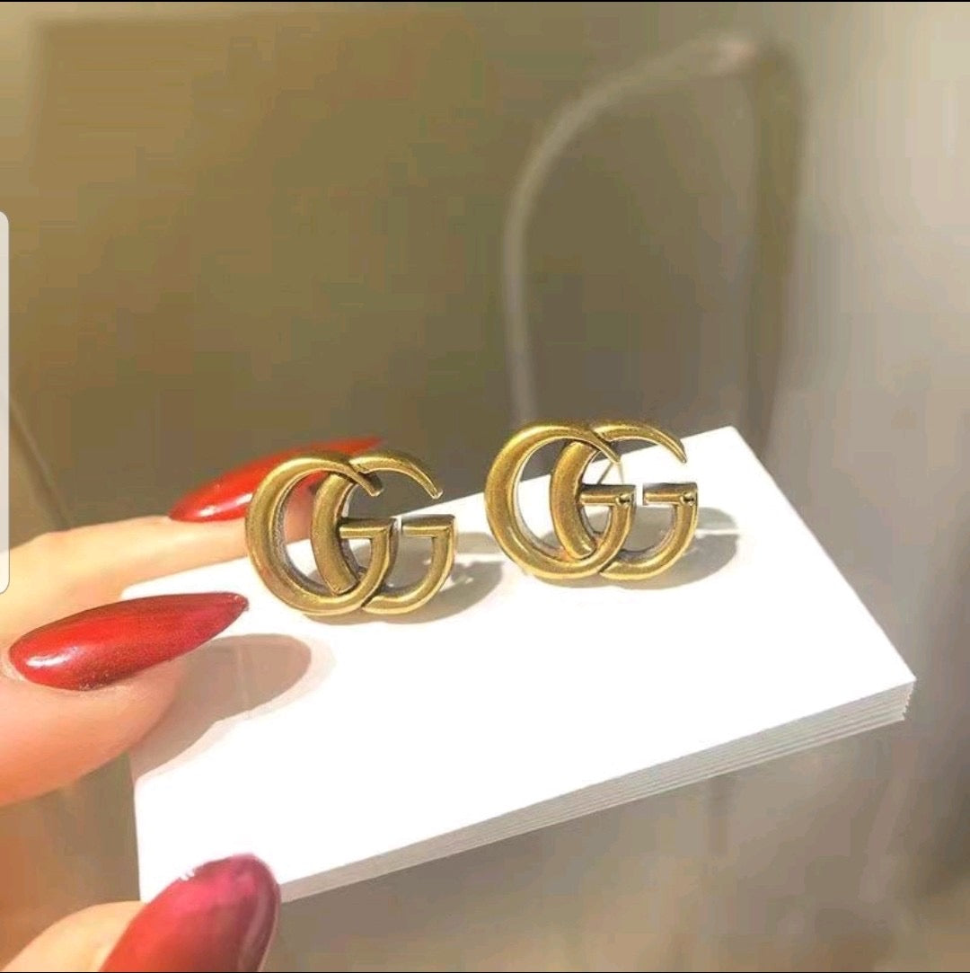 Luxury Vintage GG Stud Earrings