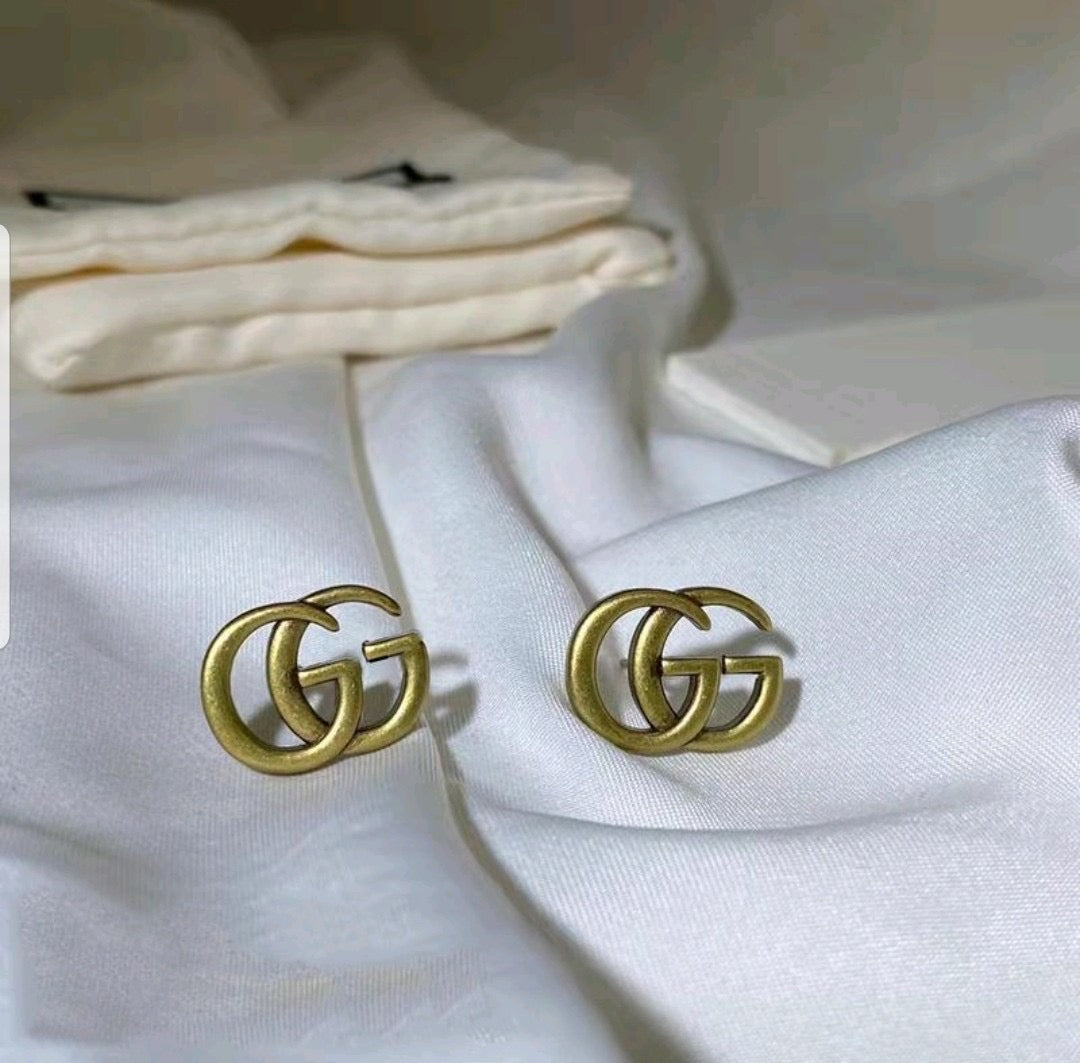 Luxury Vintage GG Stud Earrings