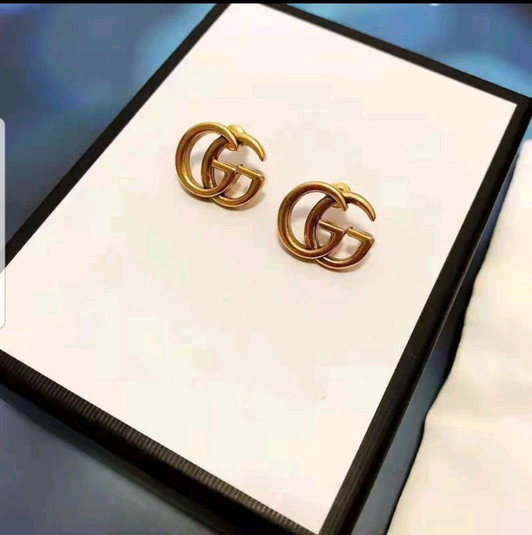 Luxury Vintage GG Stud Earrings